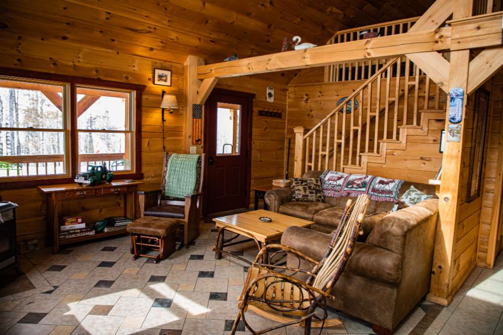 Spacious and Cozy Lodging